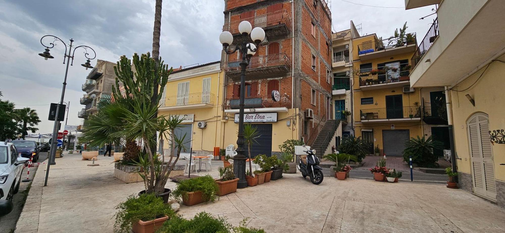 Lucia & Giovanni Giardini Naxos Exteriör bild