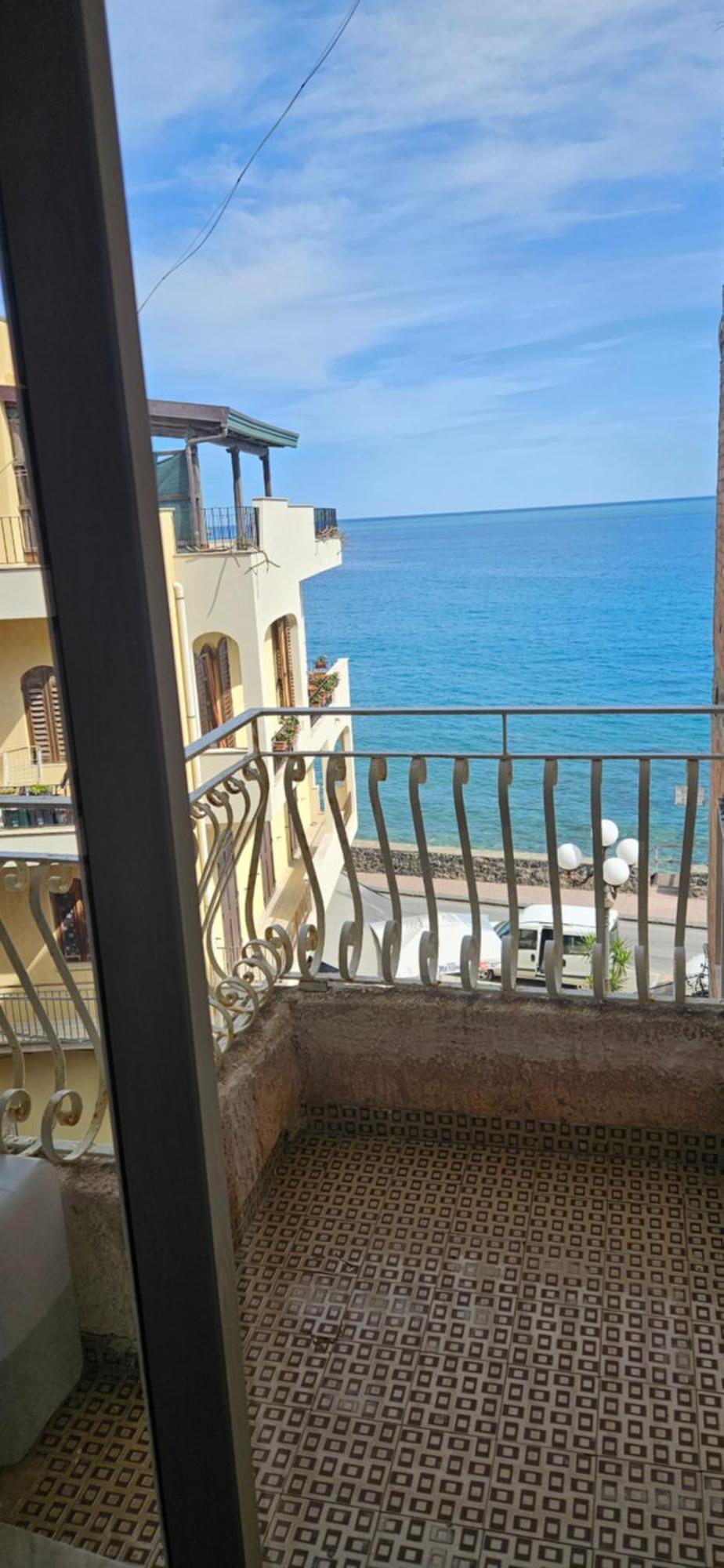 Lucia & Giovanni Giardini Naxos Exteriör bild