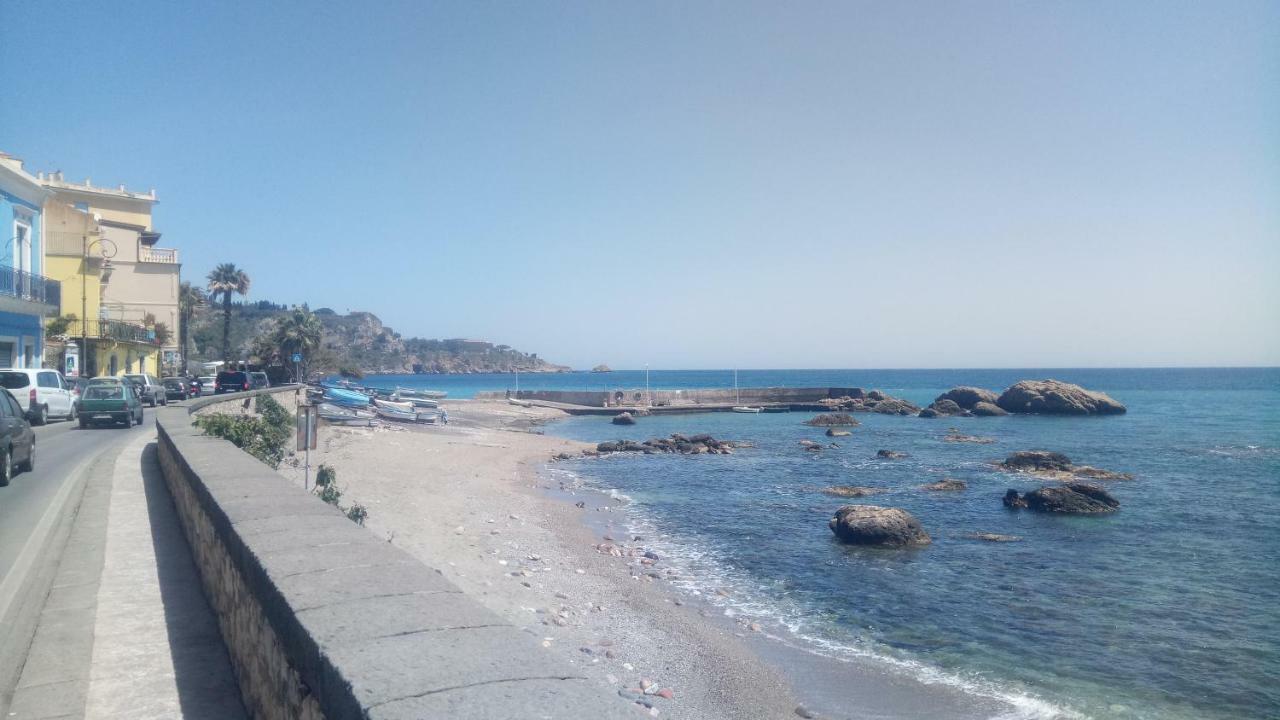 Lucia & Giovanni Giardini Naxos Exteriör bild